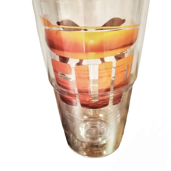 Tervis 24 oz Surf Double Walled Insulated Tumbler - Picture 2 of 11